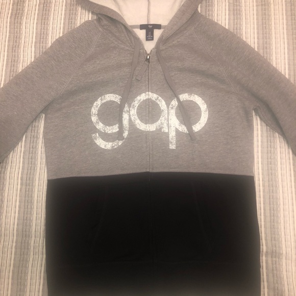 NWOT Gap hoodie - Picture 4 of 7